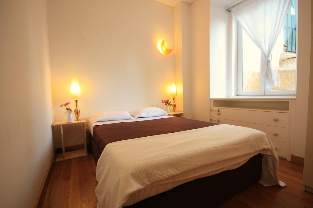 Myplace - Lisbon - Camoes Διαμέρισμα Δωμάτιο φωτογραφία