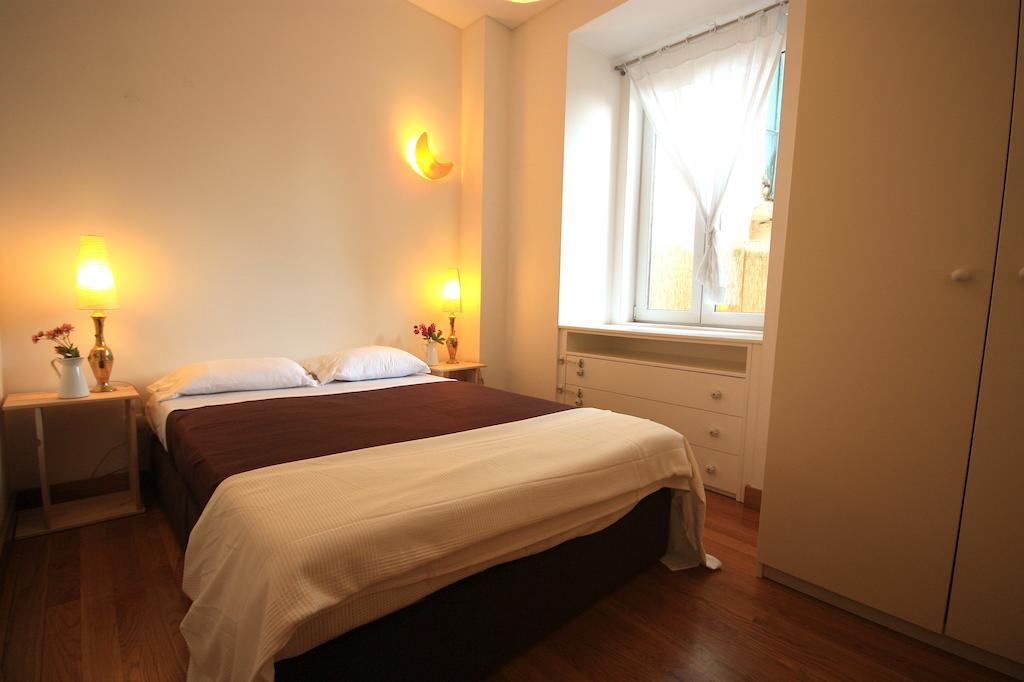 Myplace - Lisbon - Camoes Διαμέρισμα Εξωτερικό φωτογραφία